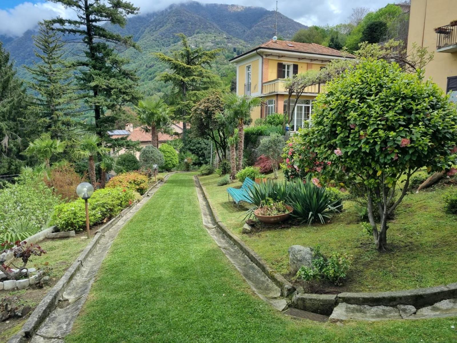 Lake Como Villa Ines Junior Apartment Faggeto Lario Exterior photo